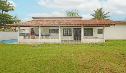 CASA à venda com 4 quartos em Peruíbe, no bairro Parque Balneario Oasis