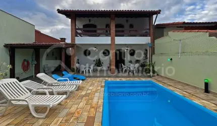 CASA à venda com piscina e 5 quartos em Peruíbe, no bairro Parque Balneario Oasis