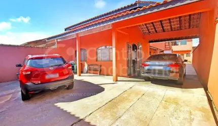 CASA à venda com piscina e 3 quartos em Peruíbe, no bairro Maria H Novaes