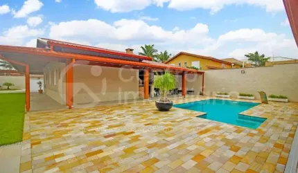 CASA à venda com piscina e 3 quartos em Peruíbe, no bairro Maria H Novaes