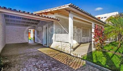 CASA à venda com 3 quartos em Peruíbe, no bairro Balneario Barra de Jangada