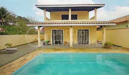 CASA à venda com piscina e 6 quartos em Peruíbe, no bairro Estancia Balnearia Convento Velho