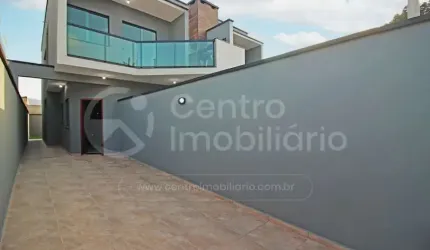 CASA à venda com 2 quartos em Peruíbe, no bairro Jardim Brasil