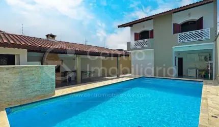 CASA à venda com piscina e 4 quartos em Peruíbe, no bairro Parque D Aville