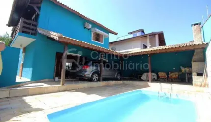 CASA à venda com piscina e 3 quartos em Peruíbe, no bairro Estancia Sao Jose