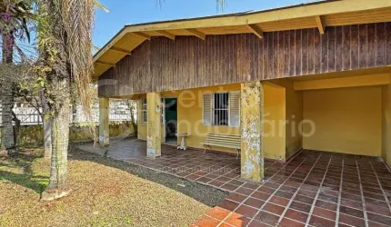 CASA à venda com 2 quartos em Peruíbe, no bairro Jardim Ribamar
