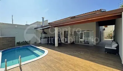 CASA à venda com piscina e 3 quartos em Peruíbe, no bairro Estancia Sao Jose