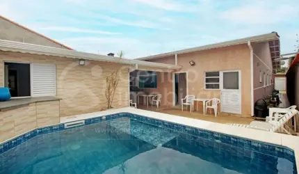 CASA à venda com piscina e 4 quartos em Peruíbe, no bairro Cidade Nova Peruíbe