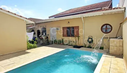 CASA à venda com piscina e 7 quartos em Peruíbe, no bairro Centro