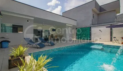 CASA à venda com piscina e 3 quartos em Peruíbe, no bairro Estancia Balnearia Convento Velho