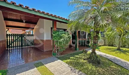 CASA à venda com 3 quartos em Peruíbe, no bairro Stella Maris
