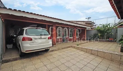 CASA à venda com 3 quartos em Peruíbe, no bairro Balneario Josedy