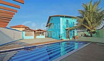 CASA à venda com piscina e 3 quartos em Peruíbe, no bairro Estancia Sao Jose