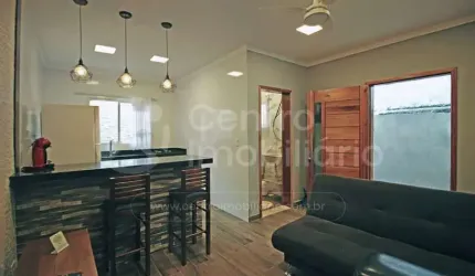 CASA à venda com 2 quartos em Peruíbe, no bairro Jardim Brasil