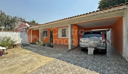 CASA à venda com 2 quartos em Peruíbe, no bairro Balneario Josedy