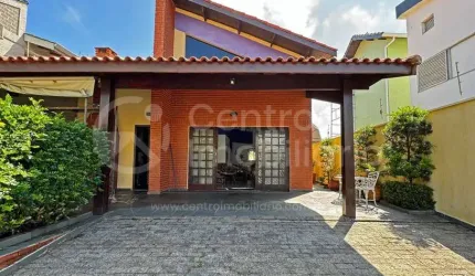 CASA à venda com 3 quartos em Peruíbe, no bairro Jardim Marcia
