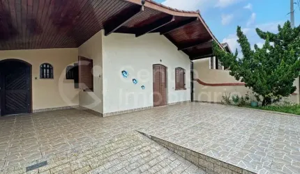 CASA à venda com 2 quartos em Peruíbe, no bairro Parque Balneario Oasis
