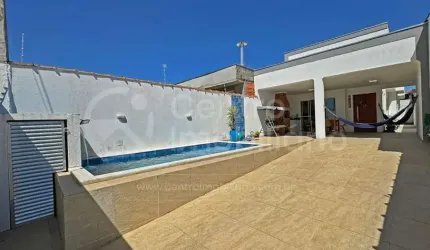 CASA à venda com piscina e 2 quartos em Peruíbe, no bairro Parque D Aville