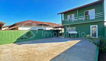 CASA à venda com 3 quartos em Peruíbe, no bairro Jardim Beira Mar