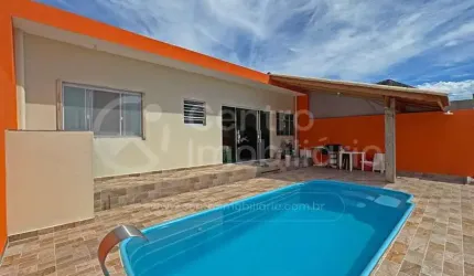 CASA à venda com piscina e 1 quartos em Peruíbe, no bairro Jardim Três Marias