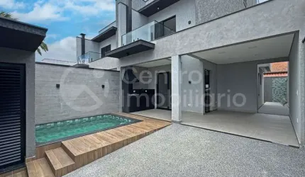 CASA à venda com piscina e 6 quartos em Peruíbe, no bairro Jardim Ribamar
