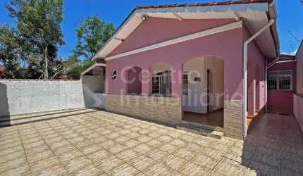 CASA à venda com 2 quartos em Peruíbe, no bairro Balneario Josedy