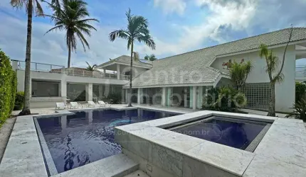 CASA à venda com piscina e 4 quartos em Peruíbe, no bairro Bougainvillee I