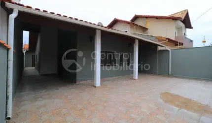 CASA à venda com 2 quartos em Peruíbe, no bairro Jardim Peruibe