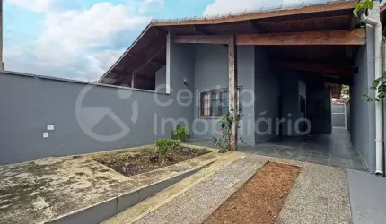 CASA à venda com piscina e 2 quartos em Peruíbe, no bairro Stella Maris