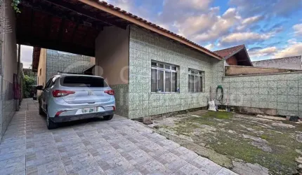 CASA à venda com 3 quartos em Peruíbe, no bairro Jardim Peruibe