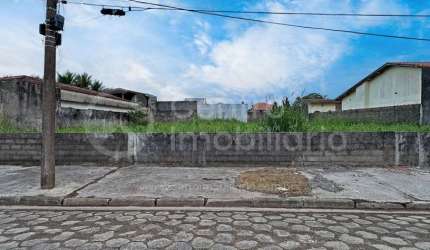 TERRENO à venda em Peruíbe, no bairro Maria H Novaes