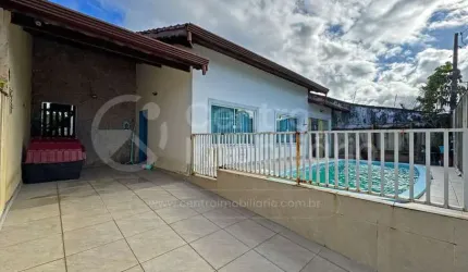 CASA à venda com piscina e 3 quartos em Peruíbe, no bairro Parque Turistico