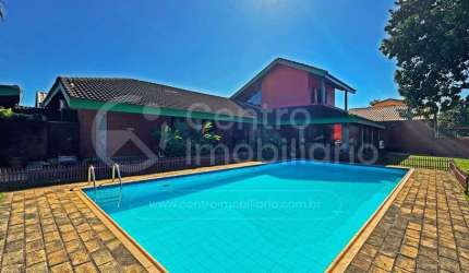 CASA à venda com piscina e 4 quartos em Peruíbe, no bairro Cidade Nova Peruíbe