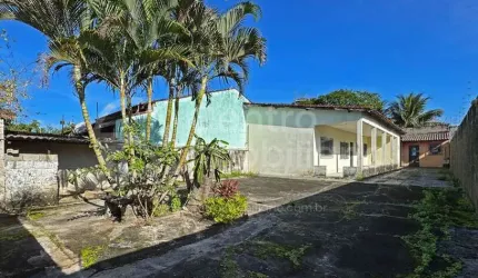 CASA à venda com 2 quartos em Peruíbe, no bairro Maria H Novaes