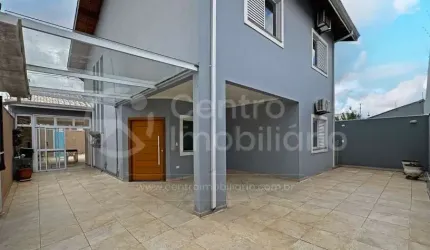 CASA à venda com piscina e 4 quartos em Peruíbe, no bairro Balneario Arpoador