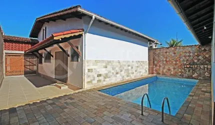 CASA à venda com piscina e 2 quartos em Peruíbe, no bairro Jardim Beira Mar