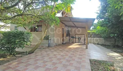 CASA à venda com 2 quartos em Peruíbe, no bairro Jardim Veneza