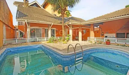 CASA à venda com piscina e 5 quartos em Peruíbe, no bairro Stella Maris