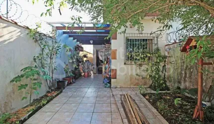 CASA à venda com 2 quartos em Peruíbe, no bairro Estancia Sao Jose