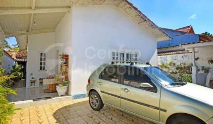 CASA à venda com 3 quartos em Peruíbe, no bairro Balneario Sambura