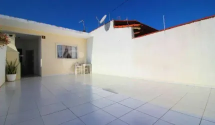 CASA à venda com 2 quartos em Peruíbe, no bairro Stella Maris