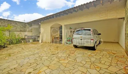 CASA à venda com 3 quartos em Peruíbe, no bairro Belmira Novaes