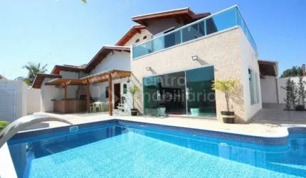 CASA à venda com piscina e 4 quartos em Peruíbe, no bairro Jardim Três Marias