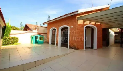 CASA à venda com 3 quartos em Peruíbe, no bairro Balneario Sao Joao Batista