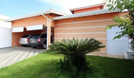 CASA à venda com piscina e 3 quartos em Peruíbe, no bairro Stella Maris