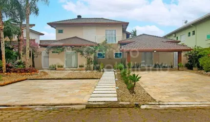 CASA à venda com piscina e 5 quartos em Peruíbe, no bairro Bougainvillee V
