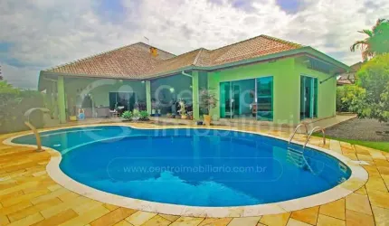 CASA à venda com piscina e 4 quartos em Peruíbe, no bairro Bougainvillee V