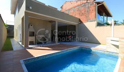 CASA à venda com piscina e 3 quartos em Peruíbe, no bairro Belmira Novaes