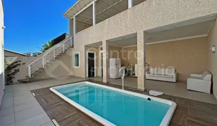 CASA à venda com piscina e 4 quartos em Peruíbe, no bairro Maria H Novaes