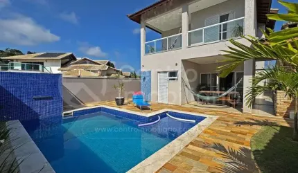 CASA à venda com piscina e 3 quartos em Peruíbe, no bairro Jd Tres Marias